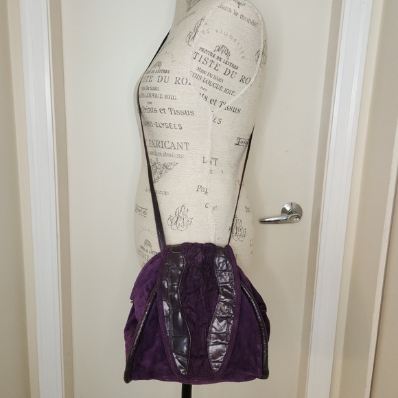 Vintage Handbags - 80s Croc Suede Leather Bucket Purse